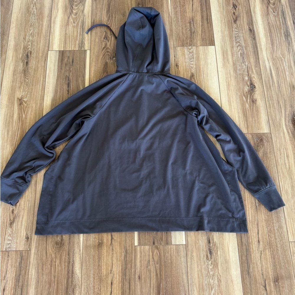 Athleta Glacier Handkerchief Hoodie Snap sides Gray Size XS - Picture 7 of 7